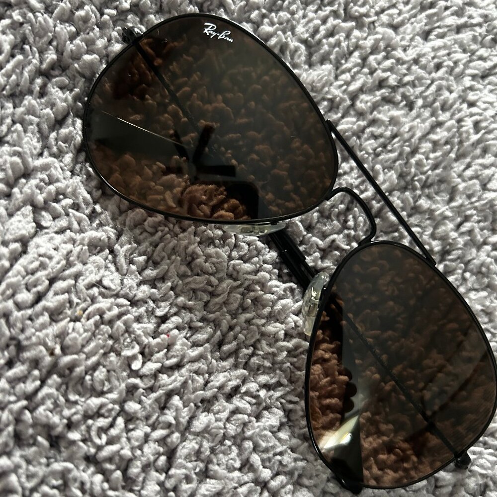 Rayban Aviators!!!